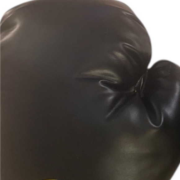 NWOT Everlast Black and Yellow Training Gloves - Picture 3 of 10
